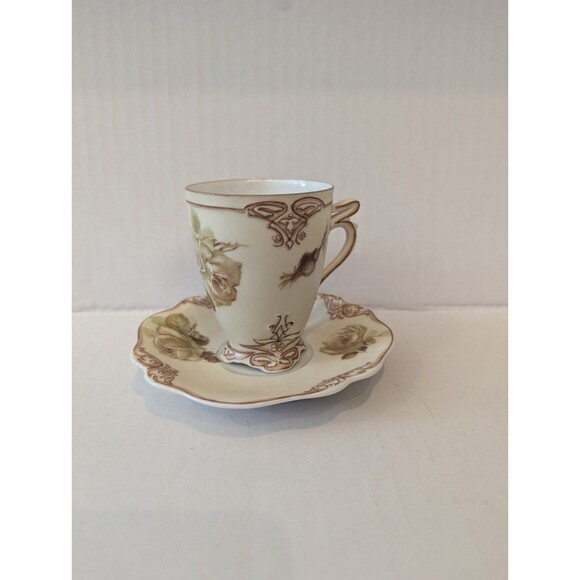 Hermann Ohme Old Ivory Silesia Clairon Cup with Saucer - Picture 2 of 10